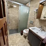 Sultan Suite, Entrance Floor