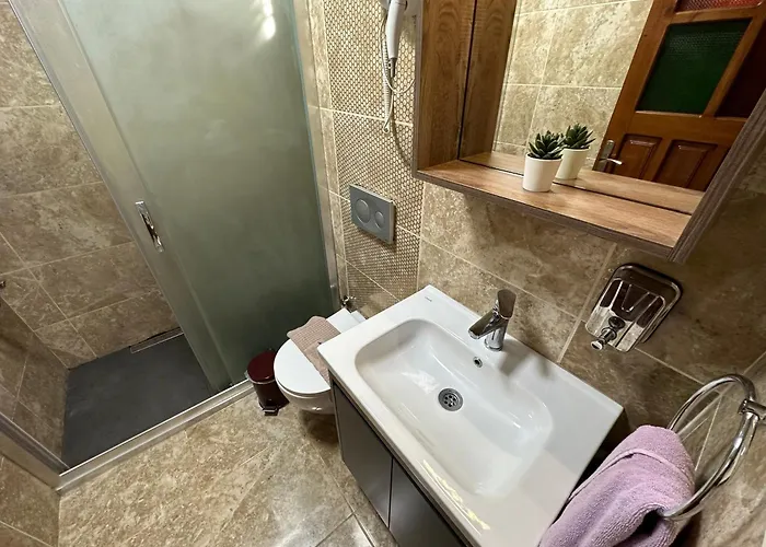 Sultan Suite, Entrance Floor