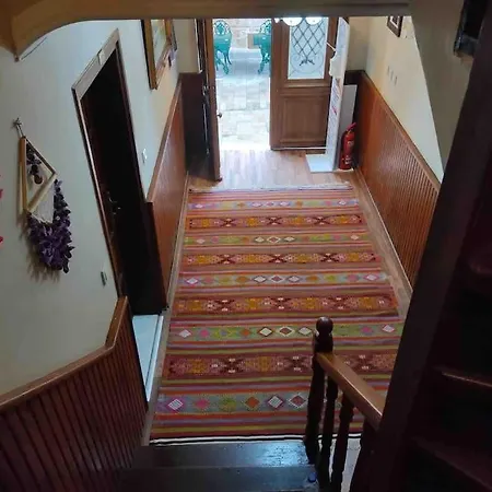 Sultan Suite, Entrance Floor